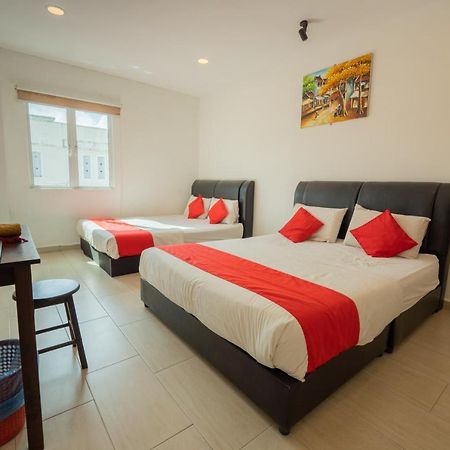 Mary J Hotel Family 10 Pax Room Kota Bharu Dış mekan fotoğraf