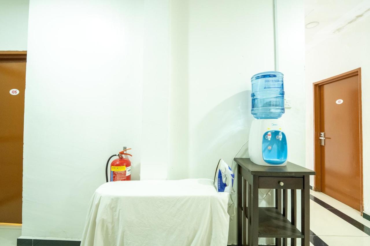 Mary J Hotel Family 10 Pax Room Kota Bharu Dış mekan fotoğraf