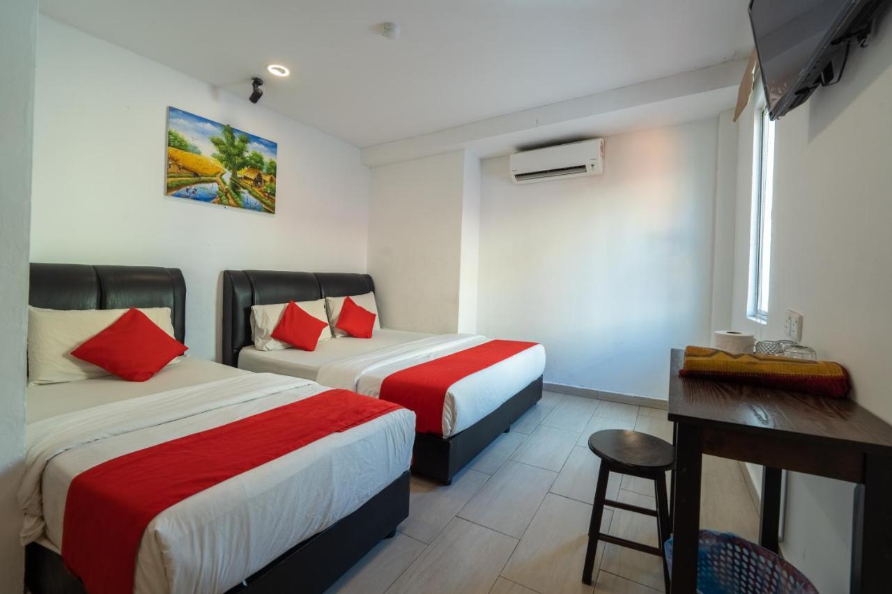 Mary J Hotel Family 10 Pax Room Kota Bharu Dış mekan fotoğraf