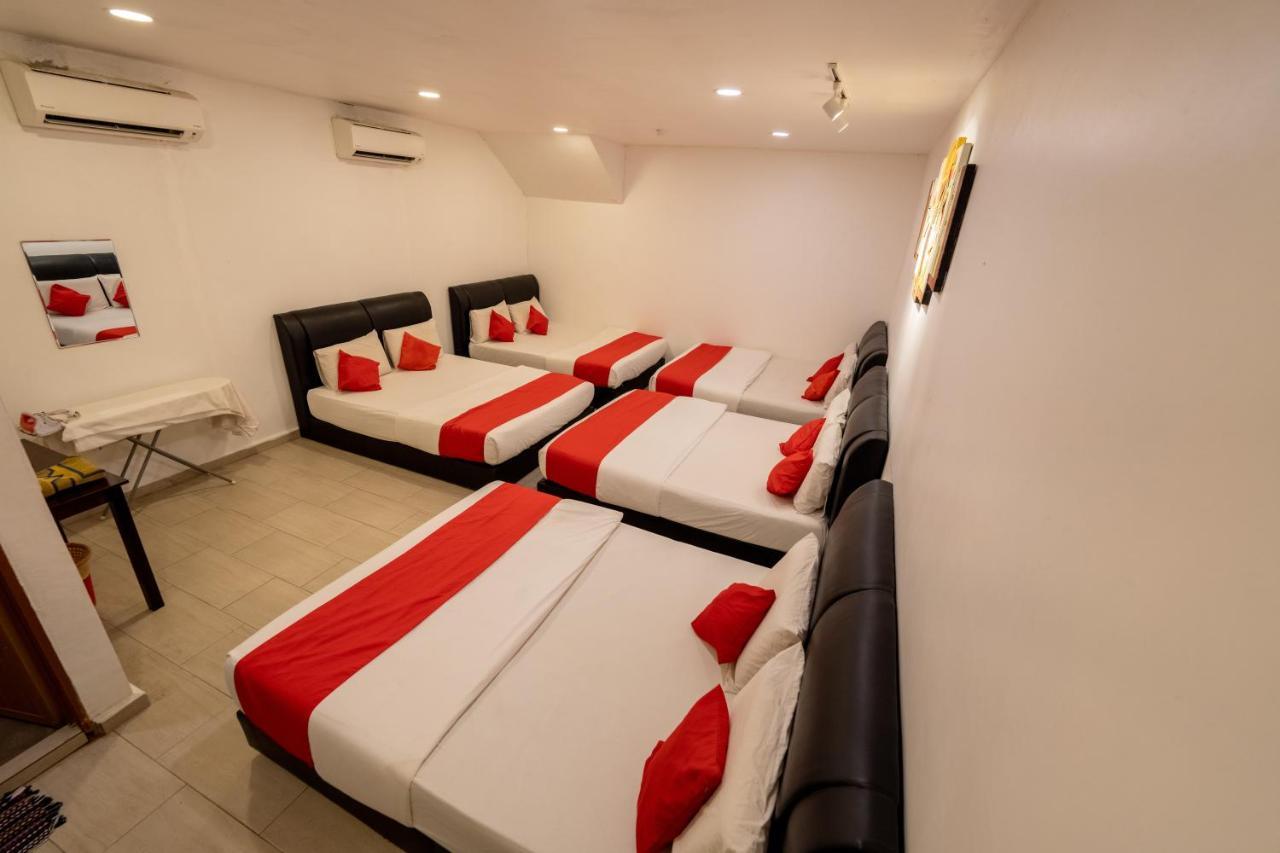 Mary J Hotel Family 10 Pax Room Kota Bharu Dış mekan fotoğraf