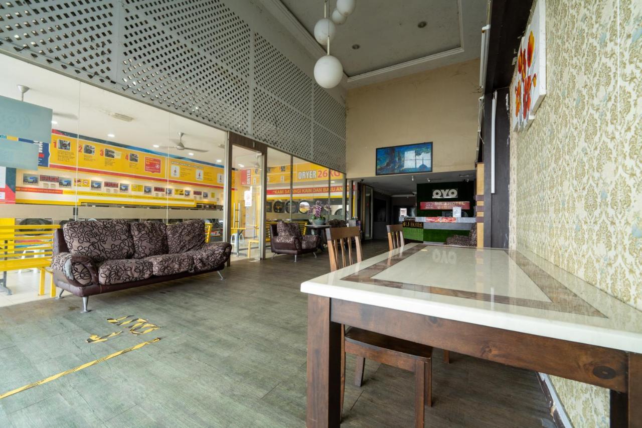 Mary J Hotel Family 10 Pax Room Kota Bharu Dış mekan fotoğraf