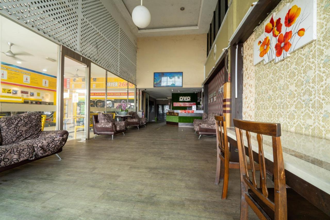 Mary J Hotel Family 10 Pax Room Kota Bharu Dış mekan fotoğraf